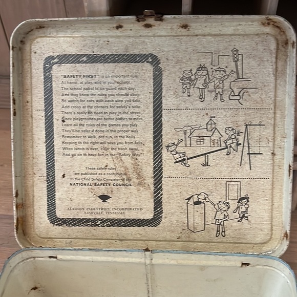 Vintage Disneyland Lunch Box Cinderella Castle Jungle Cruise 1950’s No Thermos - Picture 7 of 10